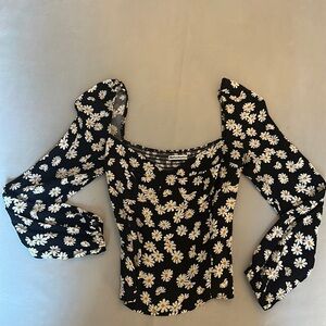 Daisy print Reformation Reign top blouse